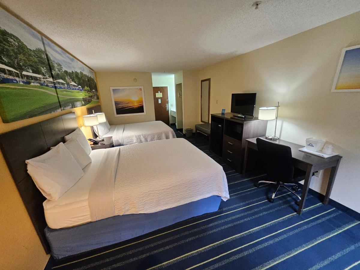 Days Inn By Wyndham Burlington East Haw River Экстерьер фото